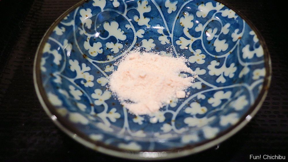 そば処 英太郎の十割蕎麦に付いてくる塩